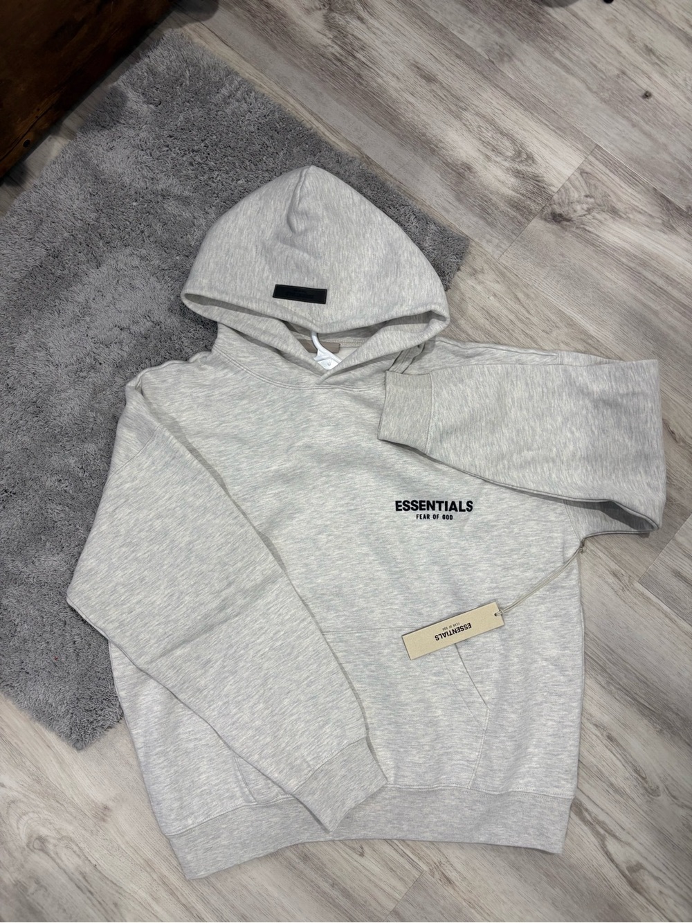 AUTHENTIC Essentials Fear of God Mens M ‘Light Oatmeal’ Hoodie